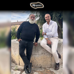 Manuel Rodríguez, director comercial de Melquiades Rodríguez y Presidente de la Marca de Garantía Chorizo Zamorano, junto a Javier Pérez Andrés durante la grabación del programa El Arcón de CyLTV.